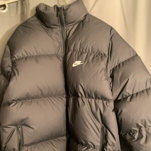 Nike Sportswear Club Therma-FIT Puffer Jacket Black Size M